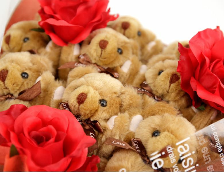 くまちゃんとパステルオレンジのカーネーションのプリザーブドフラワーアレンジとお花の形の焼き菓子5袋のギフトセット        